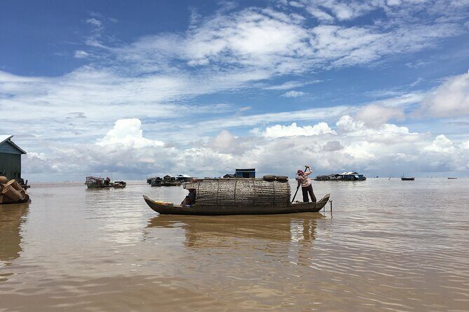A day Trip Sightseeing Phnom Penh - Siem Reap - Private English Speaking Driver - Kampong Kleang on Tonle Sap: stilted and floating village life