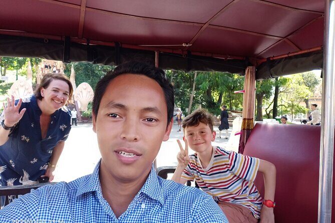A Full Day Tour for Royal Palace, S21, Killing Fields & More - Royal Palace time: architecture, monarchy, and a practical ticket reality check