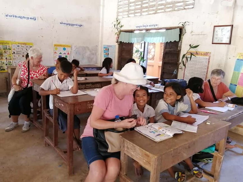Boat trip to silk island with English speaking guide - Who this Silk Island trip fits best