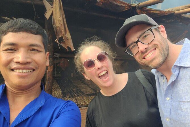 Cambodia Taxi Service - Lunch stop planning: bring cash and keep flexibility