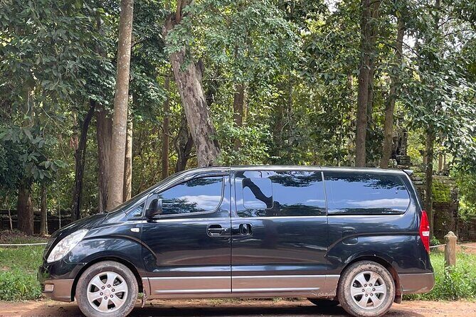 Day trip Phnom Penh to Siem Reap & Return back - Guide names that show up in strong feedback