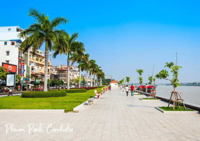 Explore Phnom Penh, Cambodia's Capital City, French Guide - Royal Palace and Silver Pagoda: Cambodia’s Symbols in One Walk