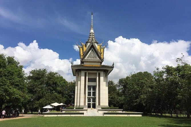 ( Free eSim) Phnom Penh Historical Full Day Tour - Stop 1: Phsar Thmey (Central Market) and why a 1937 building matters