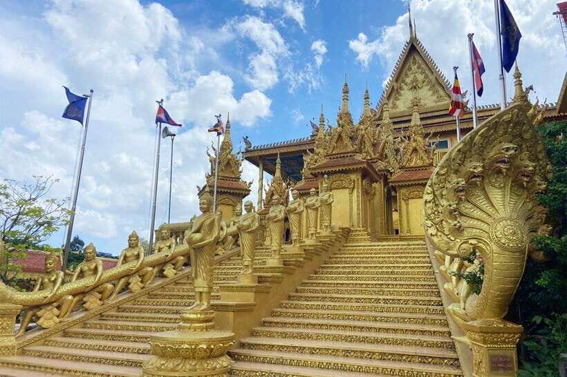 From Phnom Penh: Half-Day Silk Island Tour with Guide - Guide Quality: Strong English Turns the Day Into a Real Lesson