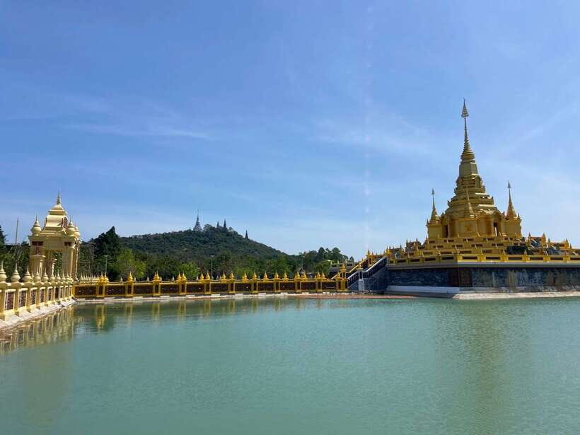 From Phnom Penh: Oudongk Mountain and Koh Chen Island Tour - The Buddhist Center and Nun Community: Why This Stop Matters