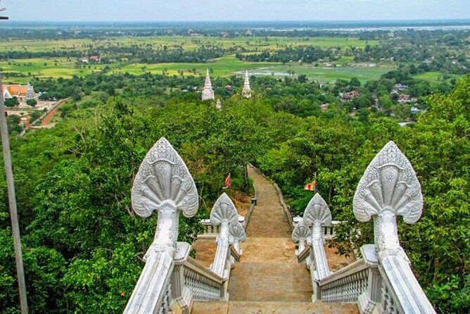 Full-Day Discover Oudong Mountain-Former Capital City & Phnom Penh City Tours - A Full Day Between Oudong’s Hilltop Sacred Sites and Phnom Penh’s Palace Grounds