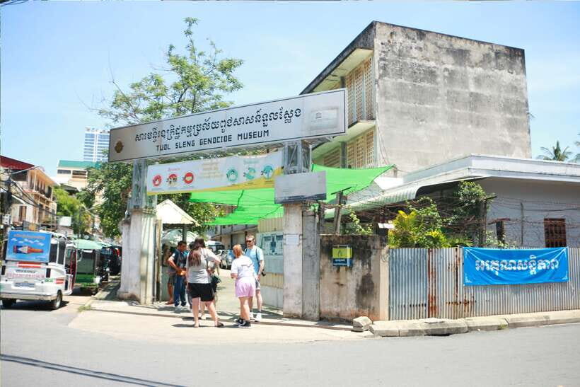 Full Day Phnom Penh City Tour with Private vehicle and guide - S21 Genocide Museum: When Explanations Matter More Than Photos