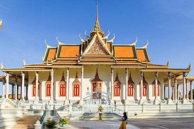 Full-Day Phnom Penh Sightseeing Tour & Killing Field - Stop 4: Tuol Sleng (S-21) and preparing your mind