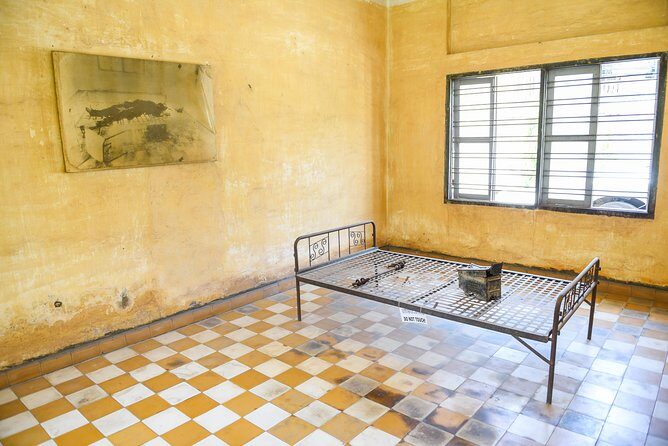 Full-Day Phnom Penh Sightseeing Tour & Killing Field - Price and value: what $122.06 buys you here