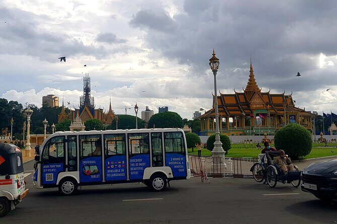 Guided Phnom Penh Heritage Tour - French protectorate to royal capital: the high-impact first stops
