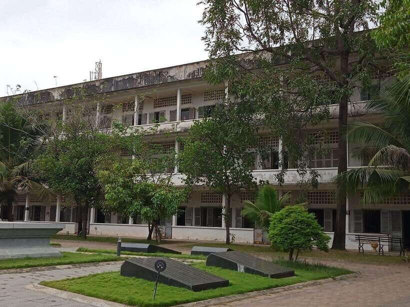 Half Day To Killing Field & S21 Genocidal Museum - Key Things That Make This Tour Worth It