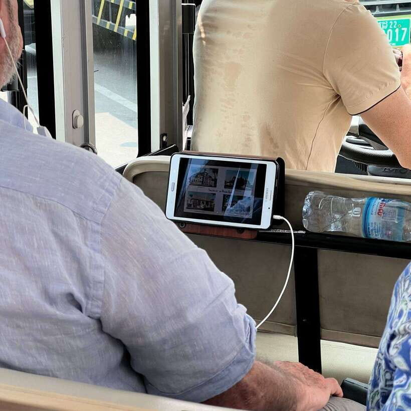 Heritage tour of Phnom Penh in electric bus - Electric Bus + Tablet Guides: A Smart Way to Learn Phnom Penh