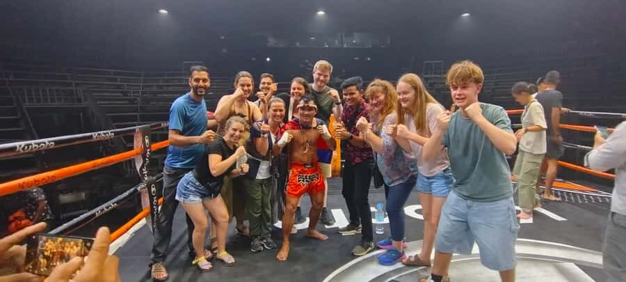 Kick-Boxing: Live Fight Night Tour at National Stadium - Meeting a pro for a photo: what to expect and how to prepare