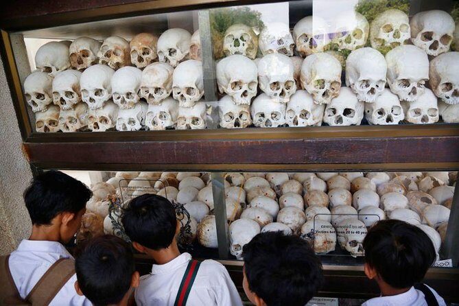 Killing field and Toul Sleng genocide museum Tour - Choeung Ek Genocidal Center: orchard grounds turned into evidence