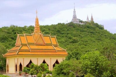 Oudong Mountain & Phnom Baset Private Tours from Phnom Penh - Getting to Oudong in comfort: private AC vehicle + hotel pickup