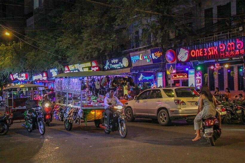 Phnom Penh: 9 Exciting Spots Evening Tuk-Tuk Tour - Price and Value: Does $24 Make Sense for a Night Out?