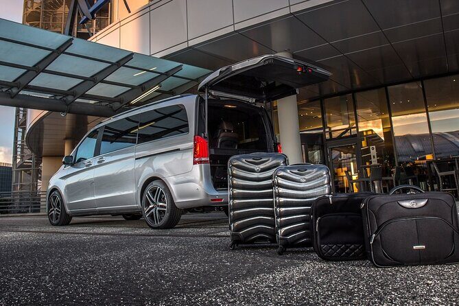 Phnom Penh Airport (KTI) Private Hotel Pickup or Drop-off - Comfort details that feel small until you’re on the road