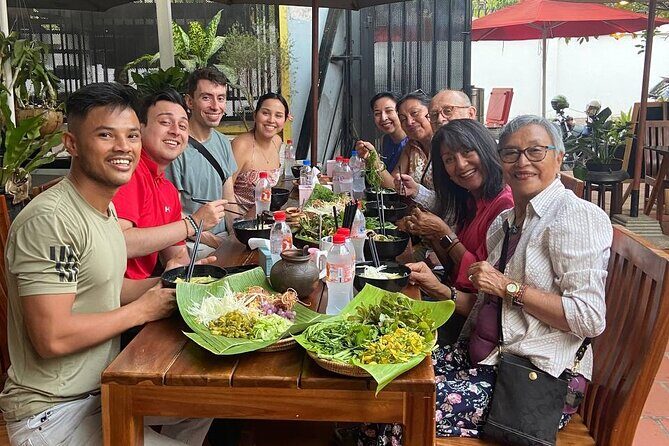 Phnom Penh Authentic Evening Food Tour 100% By Local - Phnom Penh after Dark: why this food route works