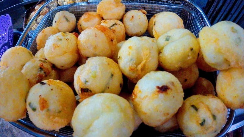 Phnom Penh: Authentic Walking Food Tour with Local Guide - Key highlights worth knowing