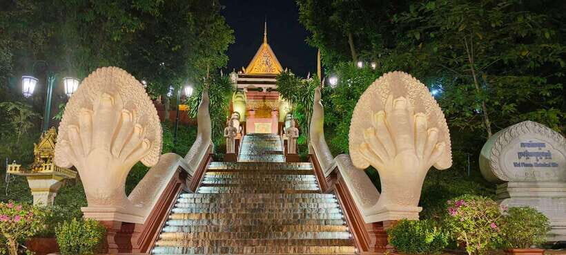 Phnom Penh: City Sights Evening or Half day Tour by Tuk Tuk - Evening vs Half-Day: choosing the right Phnom Penh vibe