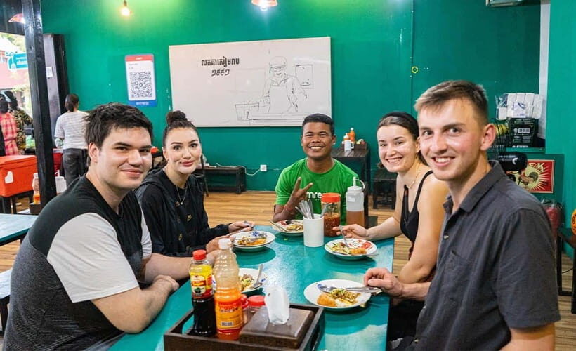 Phnom Penh: Evening Food Tour with Drinks & Tuk Tuk Included - The 5:30 pm tuk-tuk start that turns your first Phnom Penh evening into a plan