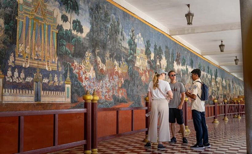 Phnom Penh Historical Sites Tour by Tuk Tuk - Wat Phnom: prayer, height, and a calmer pace