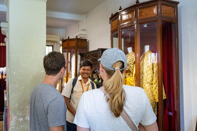 Phnom Penh Historical Tour - Tuol Sleng Genocide Museum: where the guide’s story carries the meaning