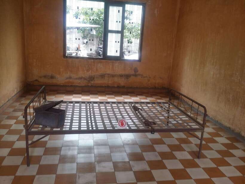 Phnom Penh: Killing Fields and Prison S21 Bus Tour - How the 4.5-hour Phnom Penh route keeps you moving (without feeling rushed)
