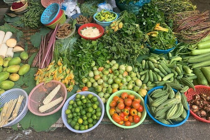Phnom Penh Morning Breakfast, Market and Art Tour by Tuktuk - Why This $35 Phnom Penh Morning Feels Like Value