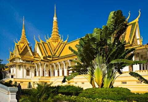 Phnom Penh Private Tour: Royal Palace, Silver Pagoda, S-21 - Who should book this private Royal Palace + S-21 combination