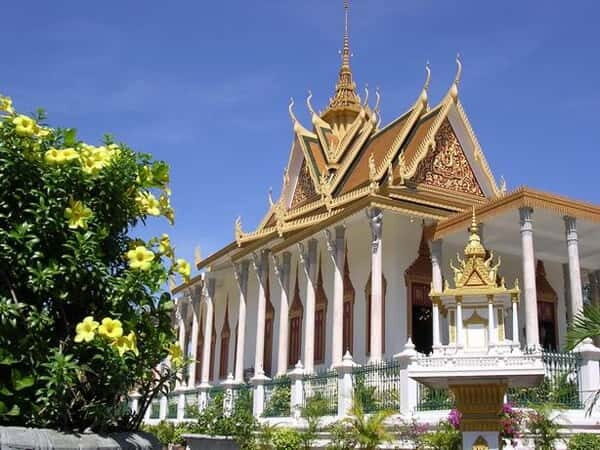 Phnom Penh Private Tour: Royal Palace, Silver Pagoda, S-21 - Silver Pagoda: 5,329 silver tiles and the rituals of Khmer kings