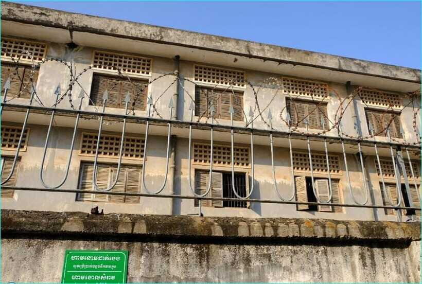 Phnom Penh private tour Tuol Sleng & Choeng Ek Killing Field - Who this tour is for (and who should think twice)