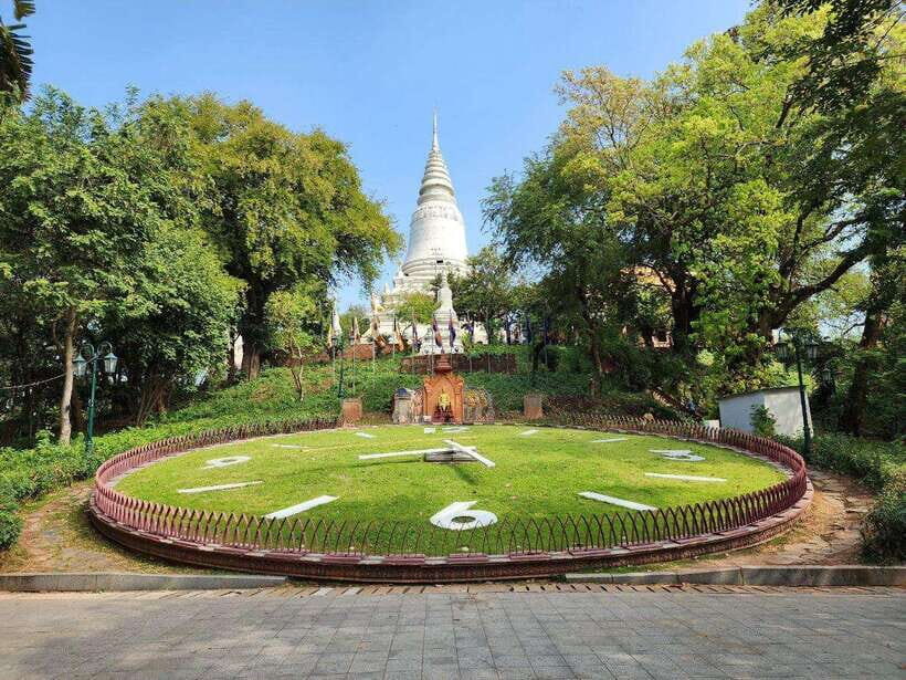 Phnom Penh: Private Tuk-Tuk Tour with English-Speaking - What to bring (and how to avoid a miserable day)