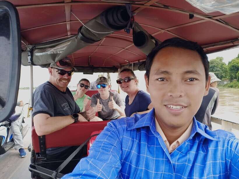 Phnom Penh: Royal Palace, S21, Killing Fields & More Tour - Lunch Stop: Local Food, You Control the Cost