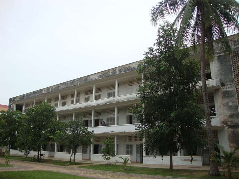 Phnom Penh: S-21 Prison and Killing Fields Half-Day Tour - Price Breakdown: Is $116 Good Value?