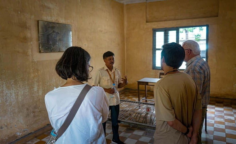 Phnom Penh :S21 Tuol Sleng Museum & Killing Field Tour - Price and value: what $18 actually buys you