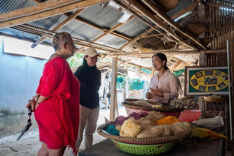 Phnom Penh Silk Island Sunset Vespa Tour / Tuk Tuk Available - Koh Oknha Tei Photo Stop: Where Tiny Stops Still Matter