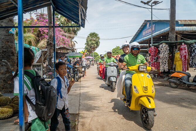 Phnom Penh Silk Island Vespa Tour / Tuk Tuk Available - Vespa vs tuk-tuk: choosing what fits your comfort