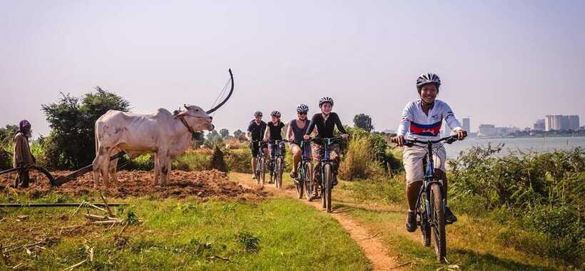 Phnom Penh: Silk Islands Bike Tour - Return to Phnom Penh and a midday finish