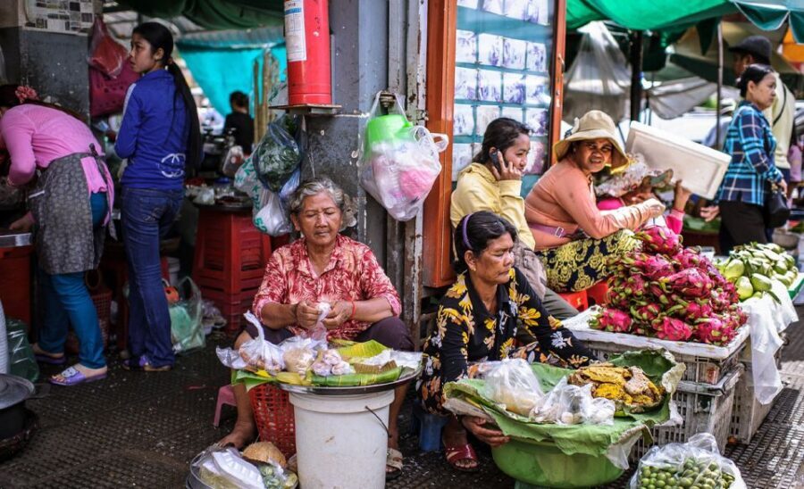 Phnom Penh: Street Art & Food Tour by Tuk-Tuk - Should you book this Phnom Penh Street Art & Food Tour by Tuk-Tuk?