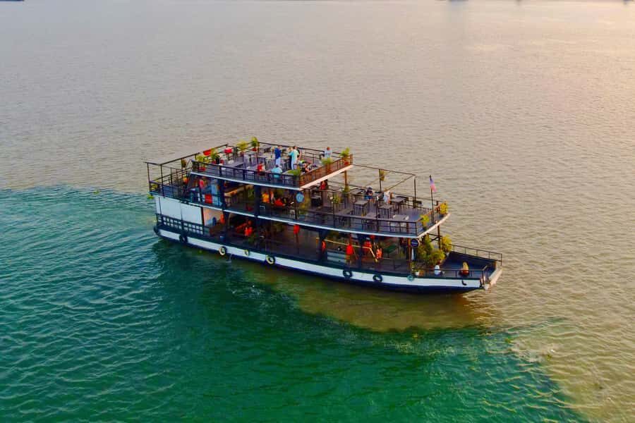 Phnom Penh: Sunset Cruise with Unlimited Beer &Fruit platter - What happens on board: guide talk, drinks, and fruit at the right moments