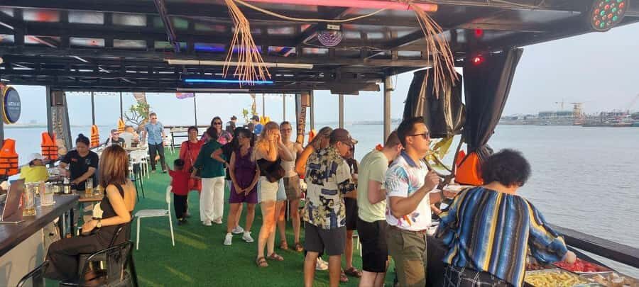 Phnom Penh: Sunset Cruise with Unlimited Beers & BBQ Buffet - Best Fit: Who Should Book This Phnom Penh Cruise?