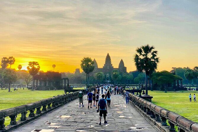 Phnom Penh to Siem Reap, Angkor Wat & Return, 2 Day Private Tour - Skun Spider Sanctuary (Spiderville) and Prasat Kuha Nokor’s quiet stonework
