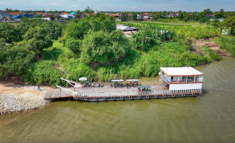 Phnom Penh to Silk Island By Tuk-Tuk with local Expert - Akreiy Ksatr Village: the rural feel near Phnom Penh