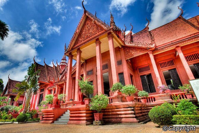 Phnom Penh Tours and Mekong River cruise - Mekong sunset cruise: gentle water, time to regroup