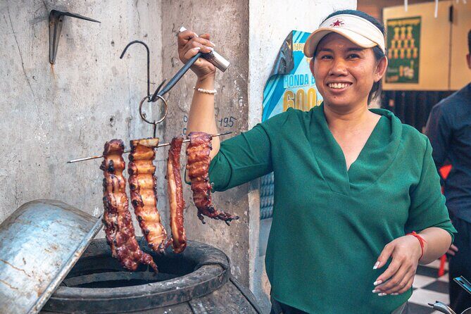 Phnom Penh’s Culinary Underground: Local Food Tour by Tuk-tuk - Why the 5:30 pm Tuk-Tuk Matters in Phnom Penh