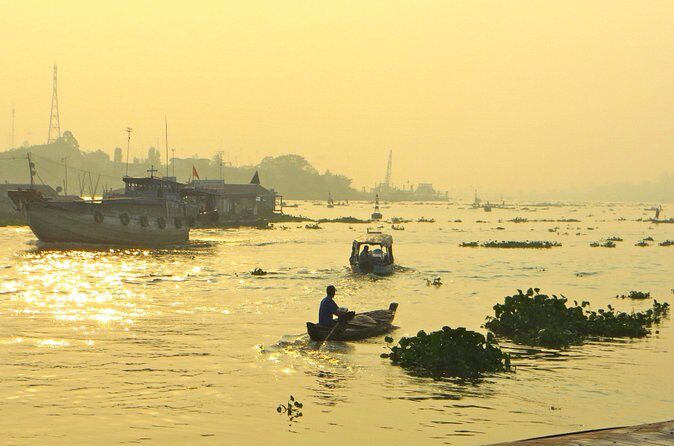 Private 3-Day Mekong Delta River Tour from Phnom Penh to Ho Chi Minh City - Sam Mountain and the Speedboat Factor: Effort vs Payoff