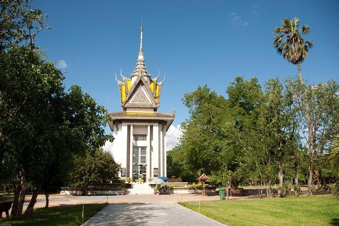 Private Half Day To Killing Field & S21 Genocidal Museum in Phnom Penh - The guides make or break this kind of tour