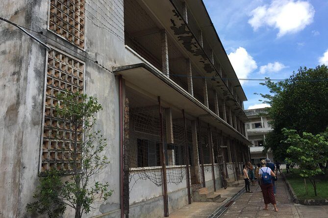 Private Half Day To Killing Field & S21 Genocidal Museum in Phnom Penh - What to do (and how to prepare) for a hard, meaningful day