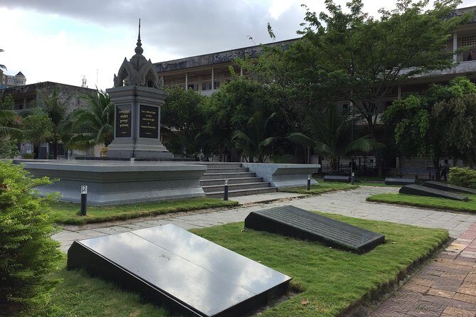 Private Half Day To Killing Field & S21 Genocidal Museum in Phnom Penh - FAQ